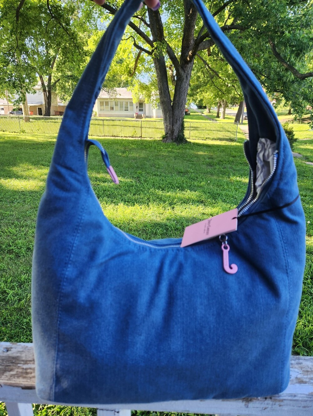 Juicy Couture Blue Jean Denim Shoulder Bag with Pink Logo NWT - Picture 2 of 9